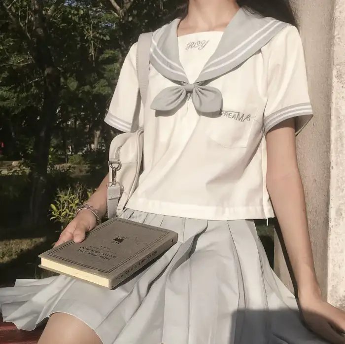 盛夏光年